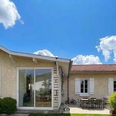 House With Large Garden Audenge