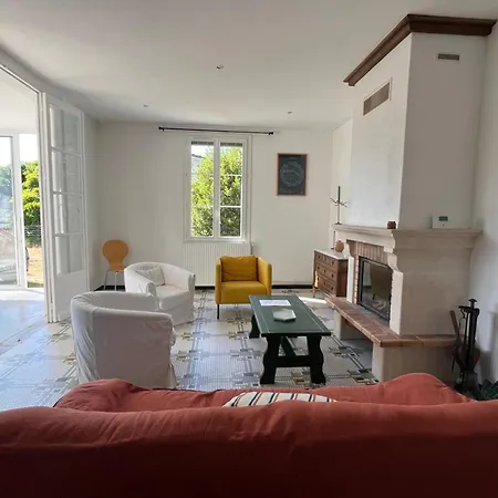 Ferienhaus House With Large Garden Audenge